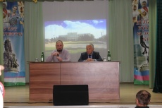 Сегодня в рамках традиционных объездов глава Динского района Сергей Жиленко посетил Южно-Кубанское сельское поселение.