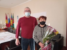 С прошедшим семидесятилетием поздравили члена Совета ветеранов, председателя ТОС № 2 Поликашину Валентину Ивановну