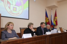 Организаторы выборов провели районный форум