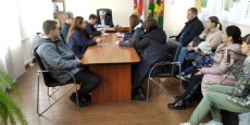 В администрации Южно-Кубанского сельского поселения состоялся прием граждан по личным вопросам, который провел глава поселения Александр Уманов