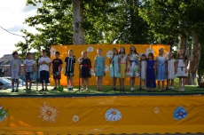 07 ИЮЛЯ НА ПЛОЩАДИ ДОМА КУЛЬТУРЫ СОСТОЯЛСЯ БЛАГОТВОРИТЕЛЬНЫЙ КОНЦЕРТ «МОЯ СЕМЬЯ-МОЯ КРЕПОСТЬ!"