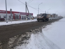 Ведутся работы по уборке дорог от снега
