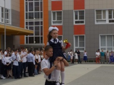 Сегодня, 1 сентября, для школьников всей страны начался новый учебный год. Линейка, посвящённая Дню знаний, прошла и в МАОУ МО Динской район СОШ №15 имени В.И. Гражданкина