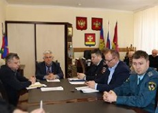 Порядка трех тысяч человек будут обеспечивать безопасность жителей и гостей края во время февральских выходных