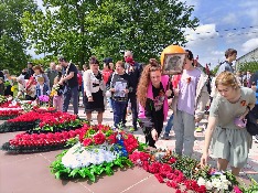4a7abdea-df45-4a63-97d5-7222f91b60e6.jpg